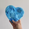 Décoration coeur mains maman et bébé couleur bleu personnalisé