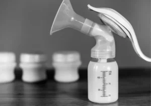 Lire la suite à propos de l’article Lait maternel dans la résine : un souvenir de lait maternel unique