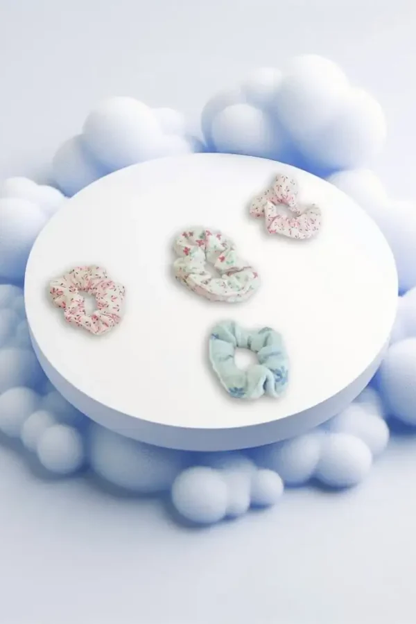 Chouchous uniques des vêtements de bébé